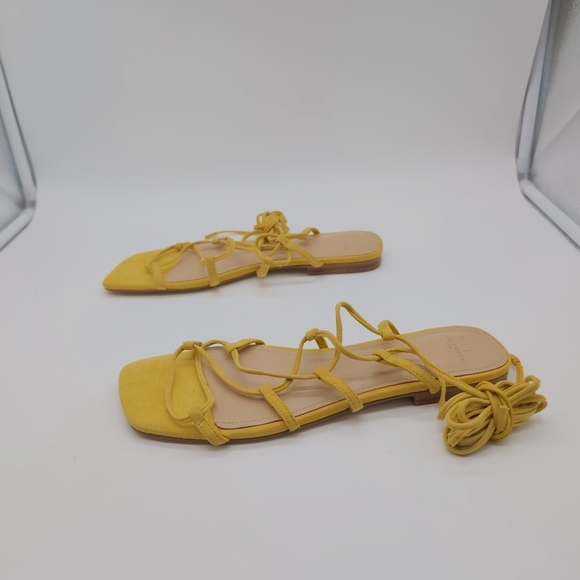 Marc Fisher LTD Yellow Sz 9 Roman Strappy Sandals Mahalia - Picture 3 of 8